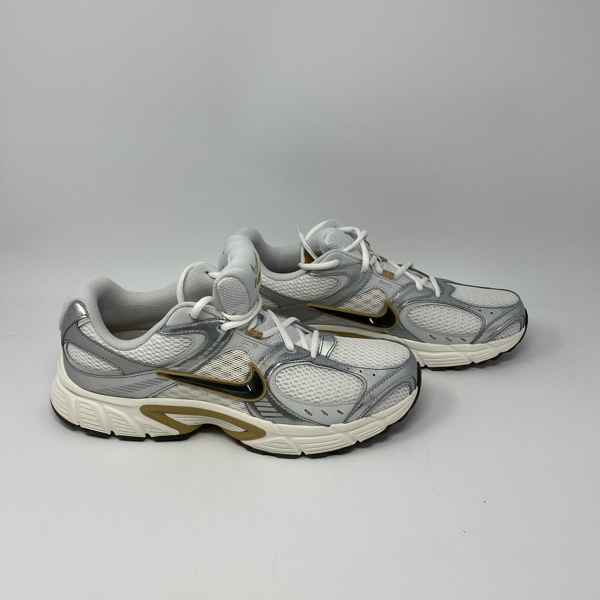 Front-UNT2416745DQ