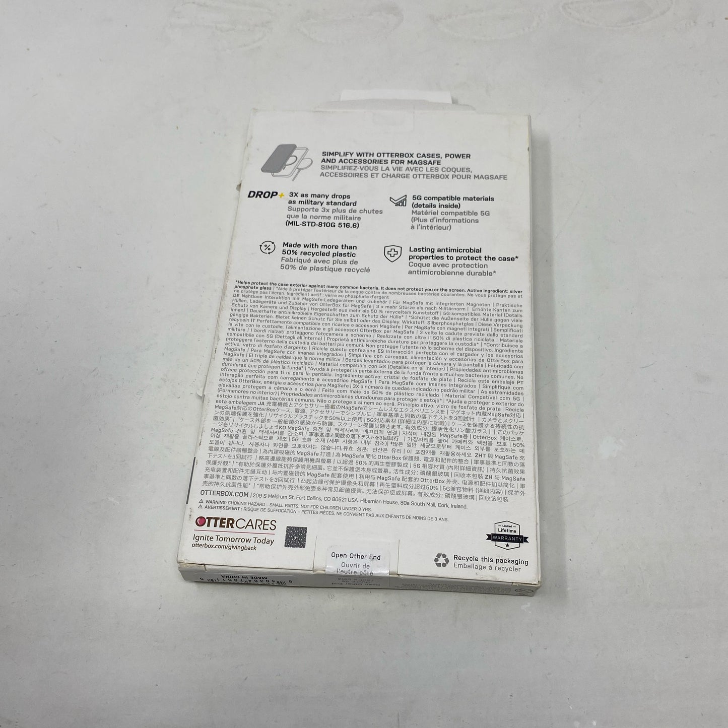 Back-UNT952910MNY