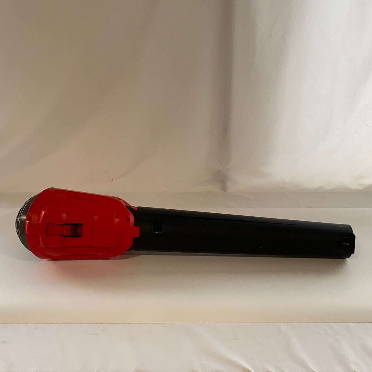 Bottom-UNT560879JRV