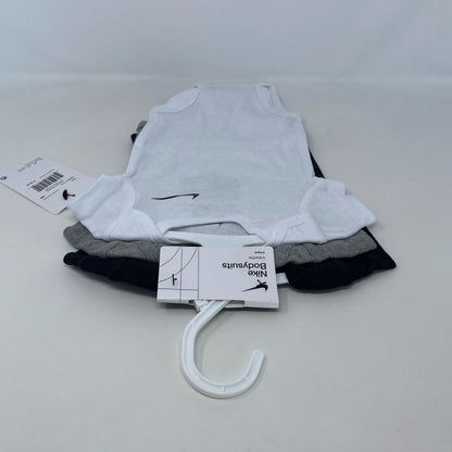 Back-UNT856798PHK