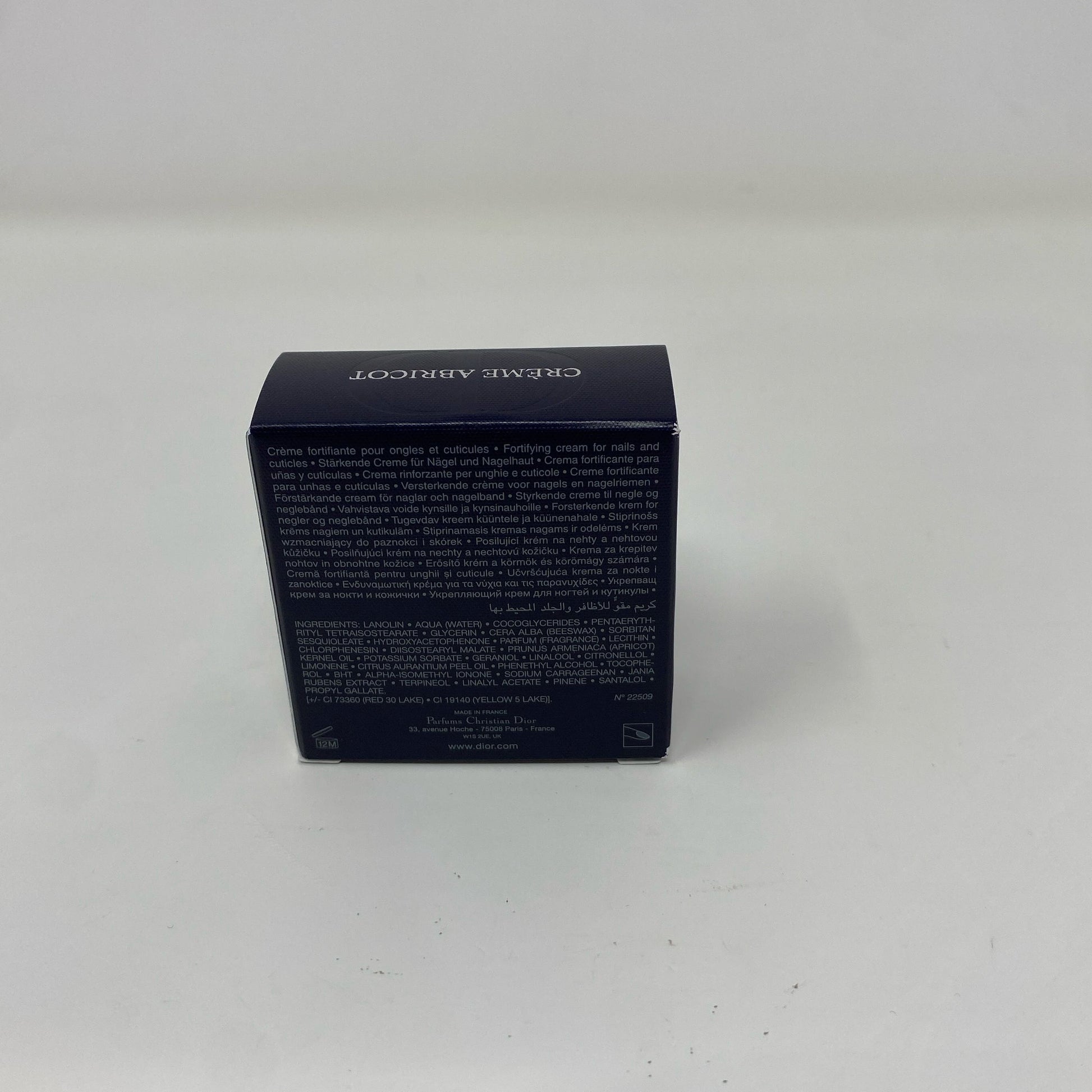 Back-UNT007823M3D