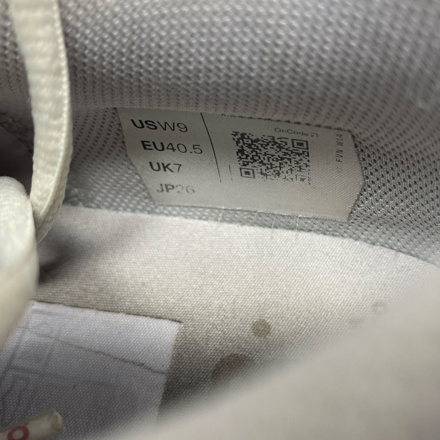 Serial #/Tag-UNT747860Q2W
