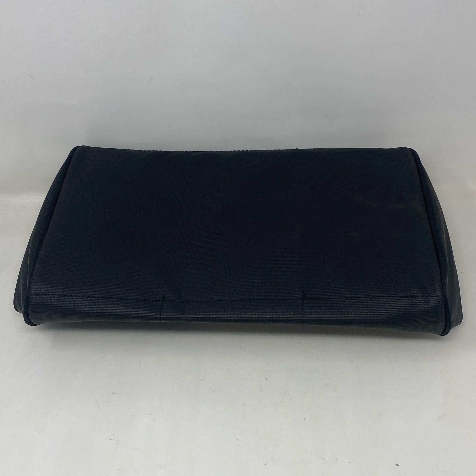 Bottom-LPNO587592524