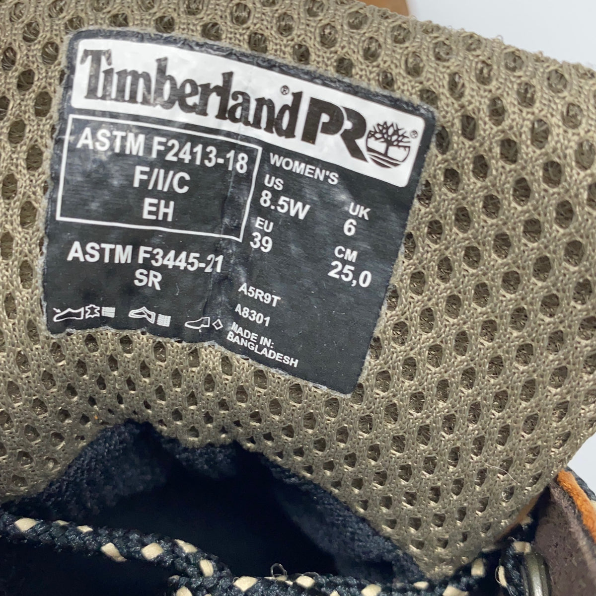 Serial #/Tag-UNT191432J09
