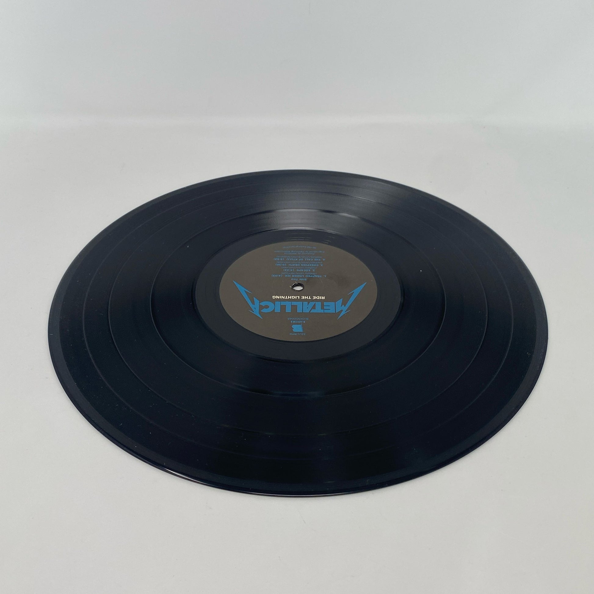 Back-UNT735096J48