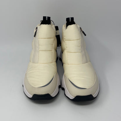 Right-UNT359744WU5