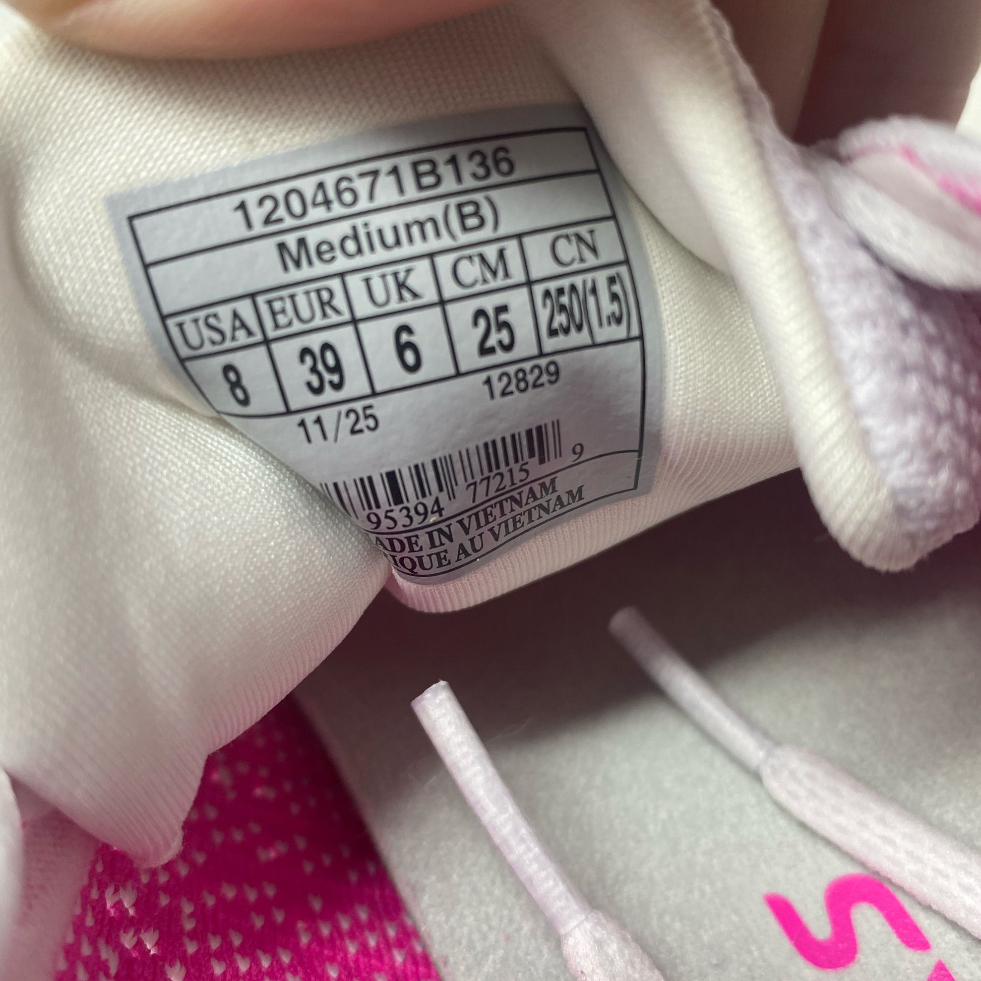 Serial #/Tag-UNT863030ZWJ