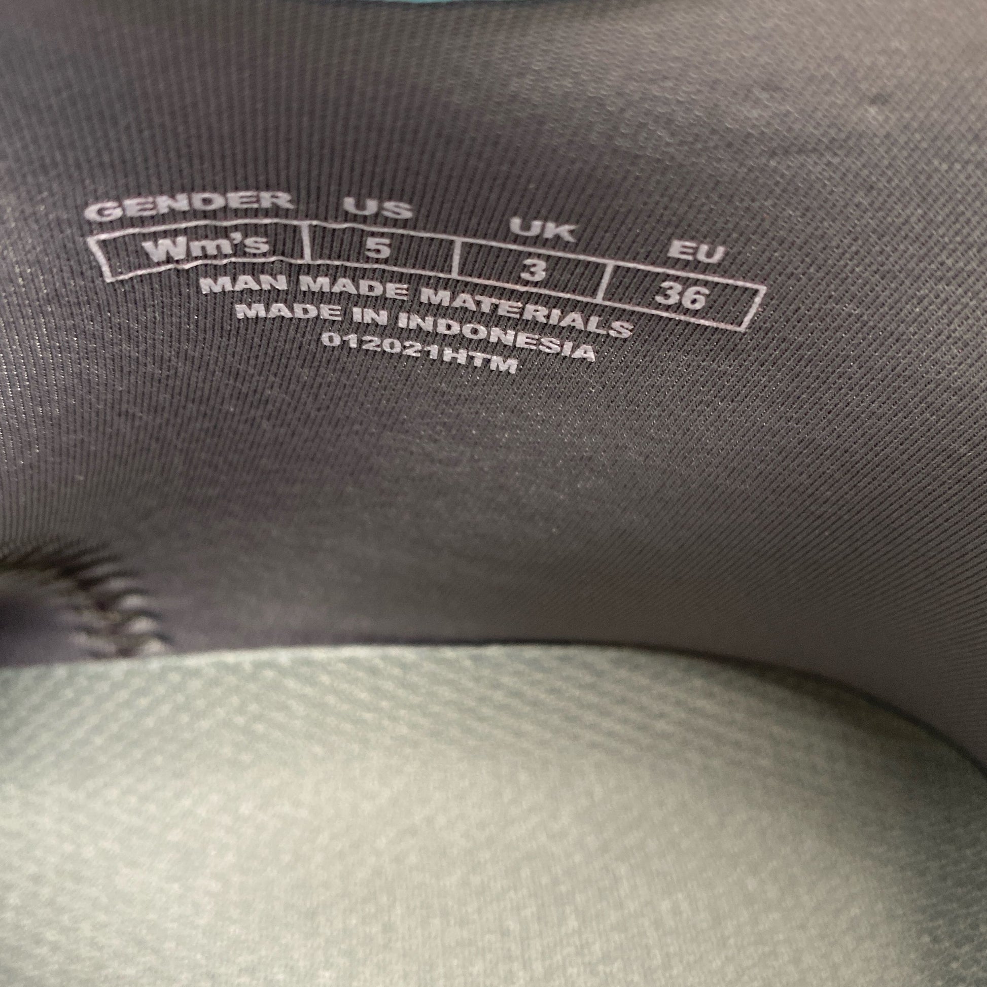 Serial #/Tag-UNT265411VQV