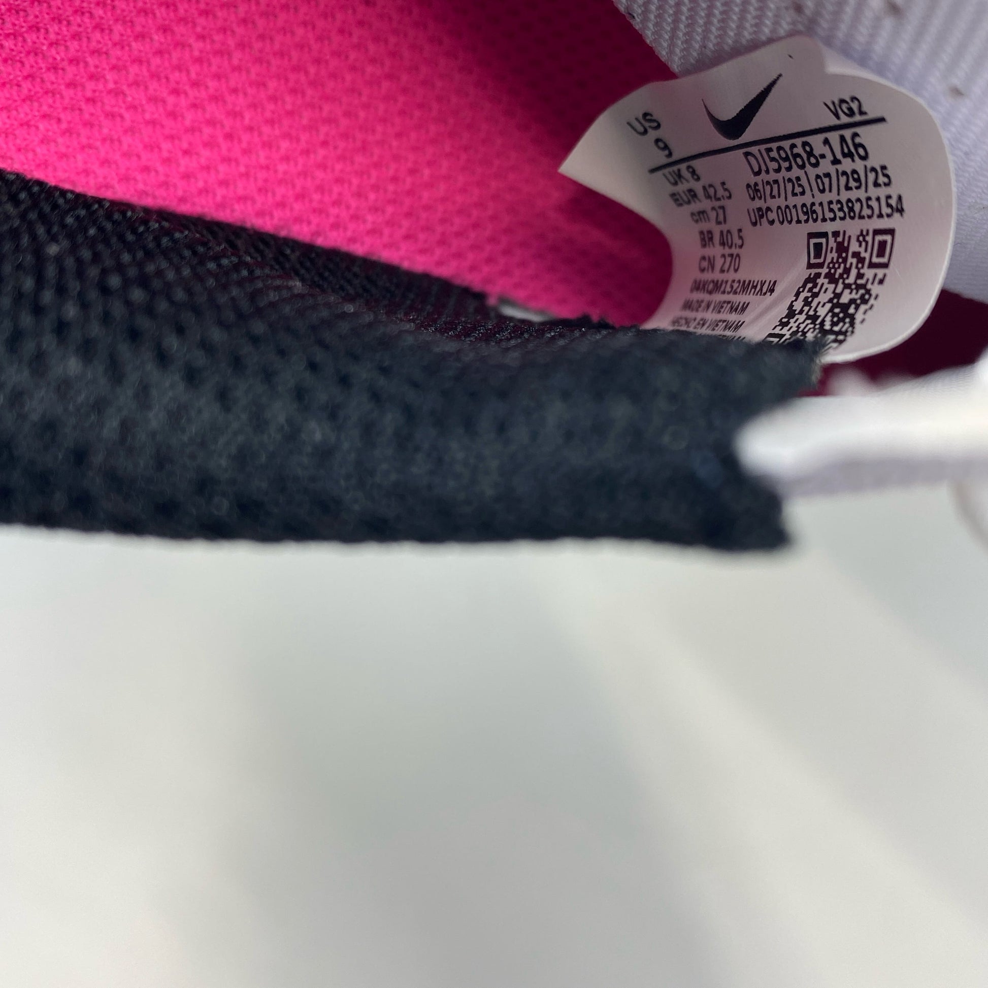 Serial #/Tag-UNT746498XB8