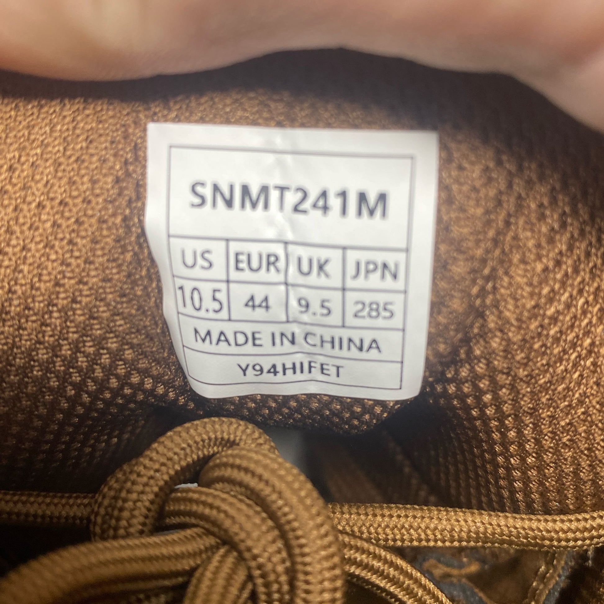 Serial #/Tag-UNT0322828EG