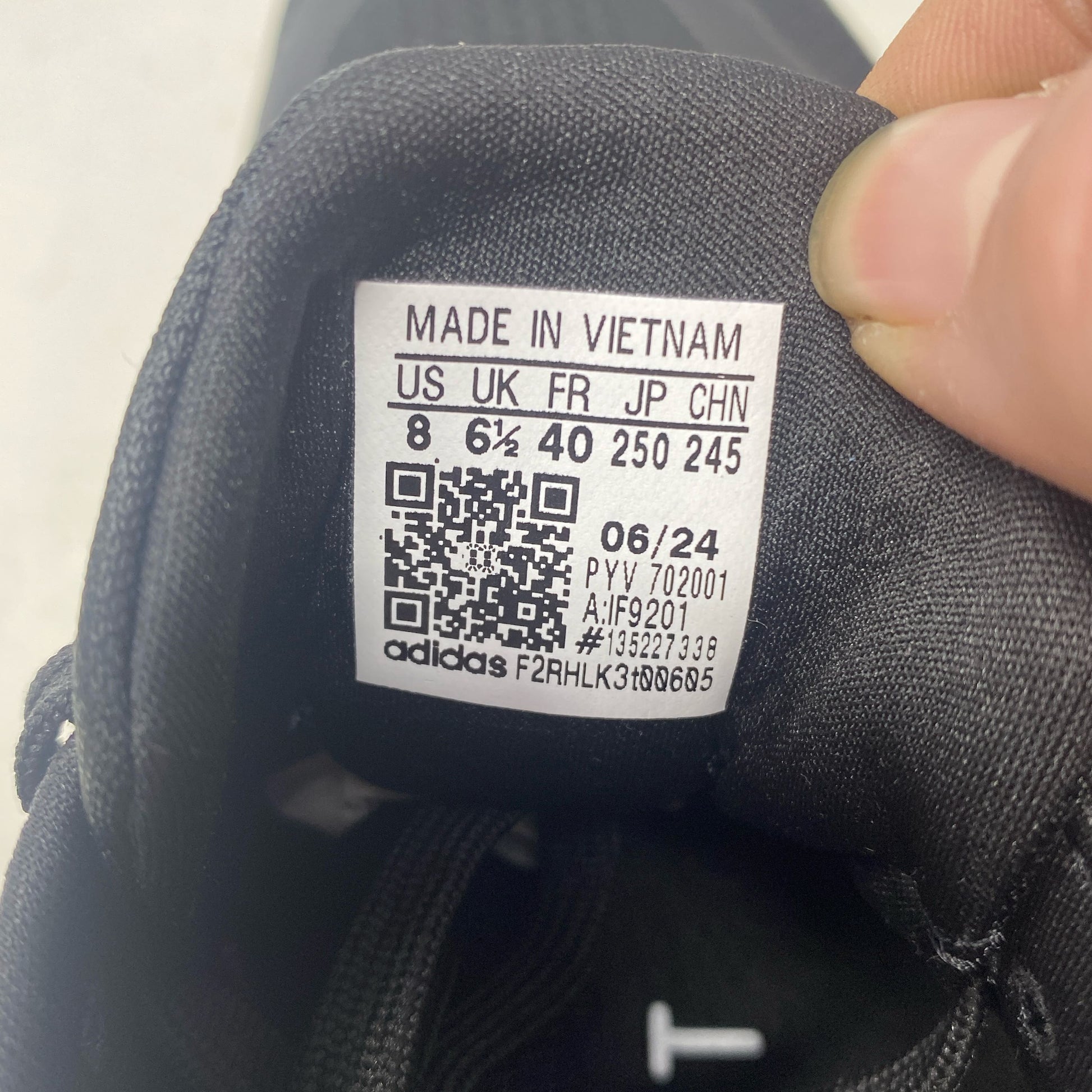 Serial #/Tag-UNT682022CHF