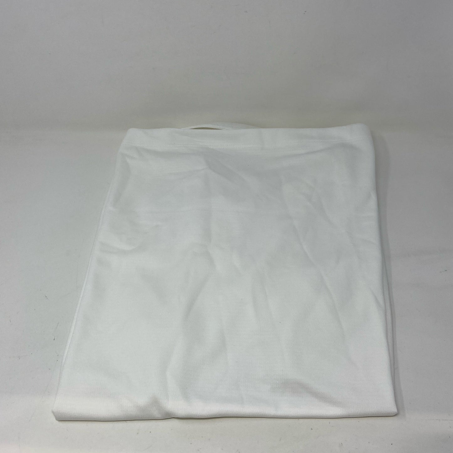 Back-UNT105243F4C