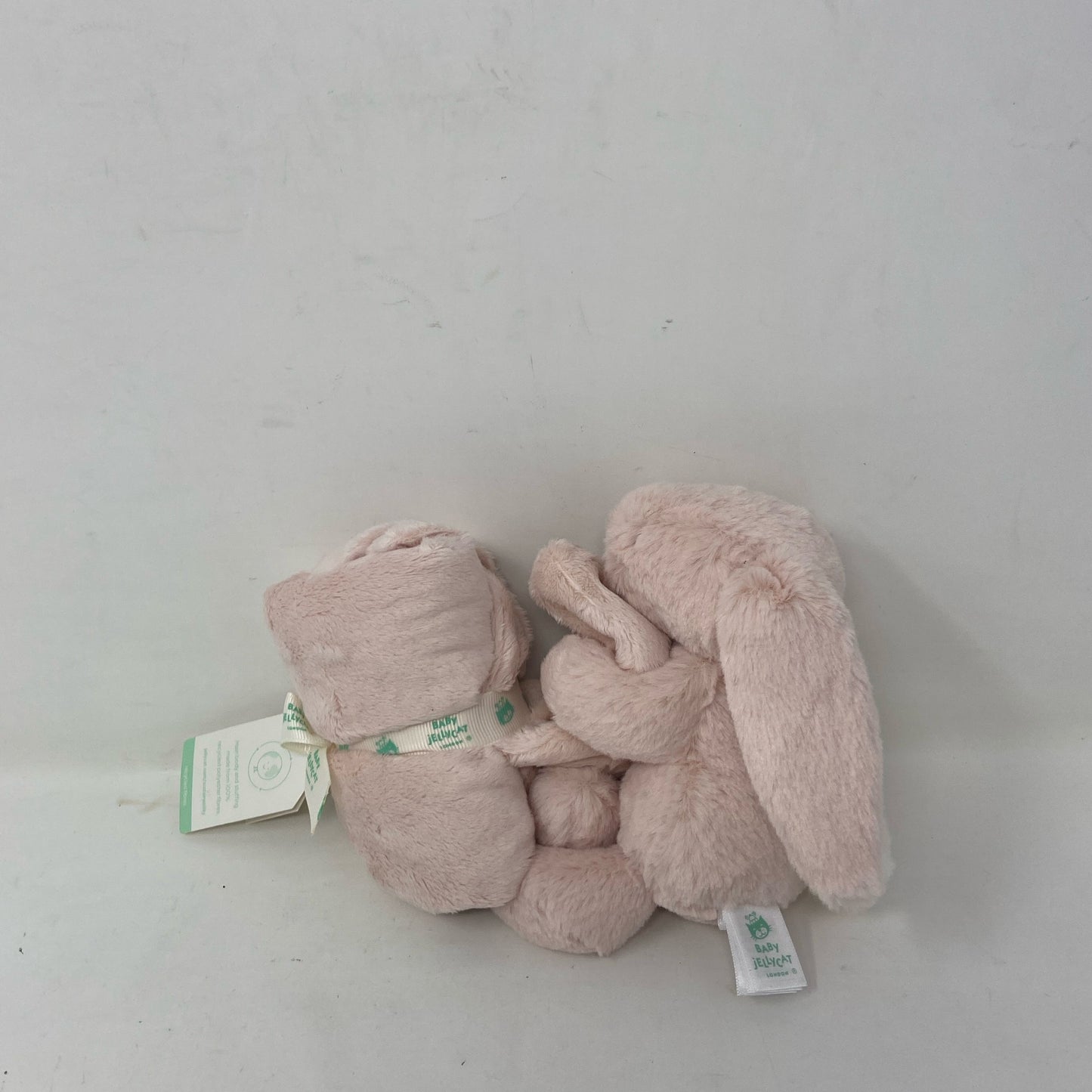 Back-UNT210656Q4R