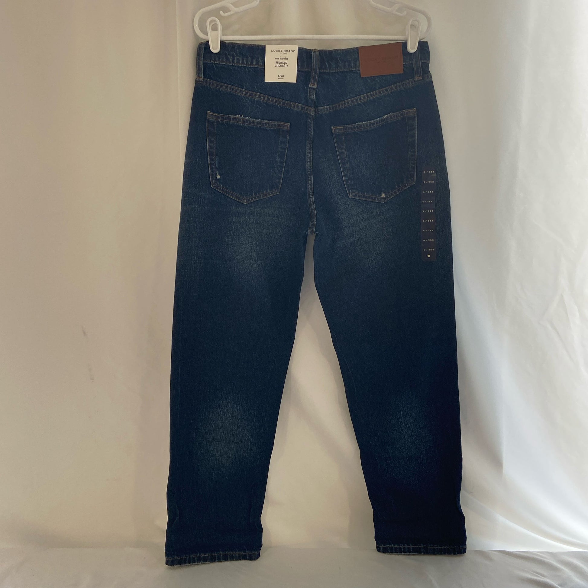 Back-UNT8247883PE