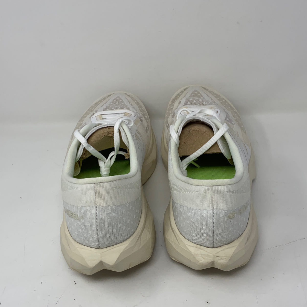 Left-UNT481473W0Q