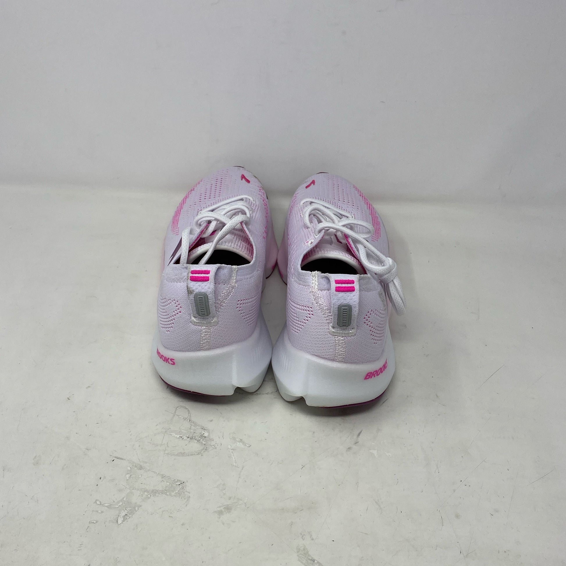 Right-LPNND66R17LM2