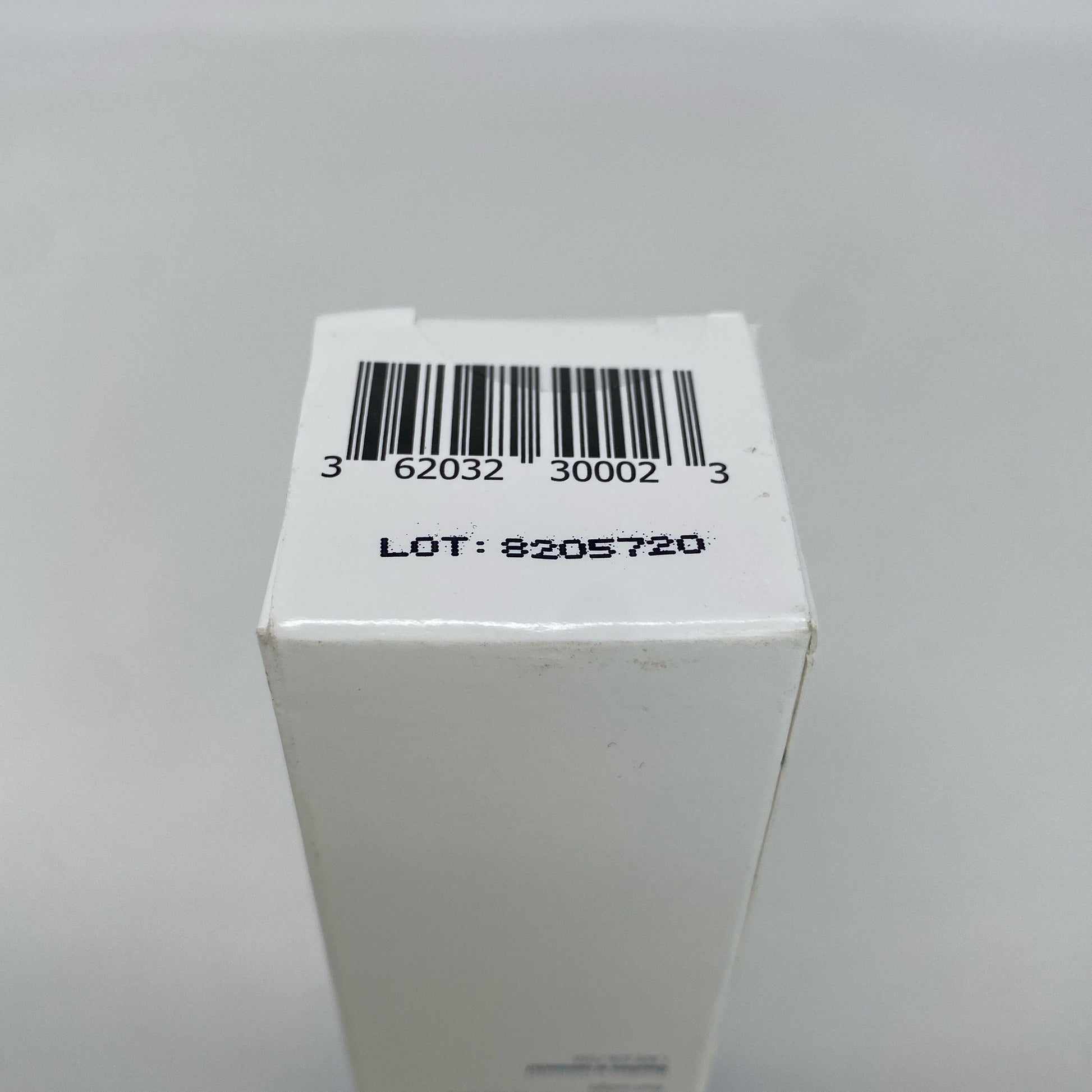 Serial #/Tag-UNT933912EH8