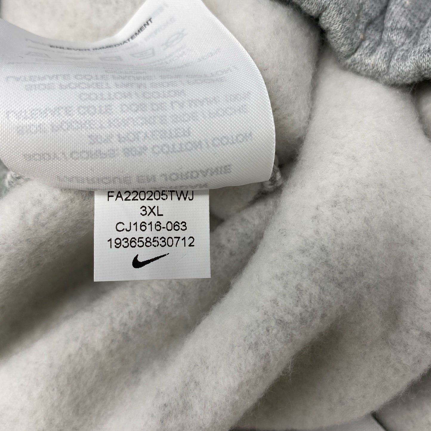 Serial #/Tag-UNT476890MYD