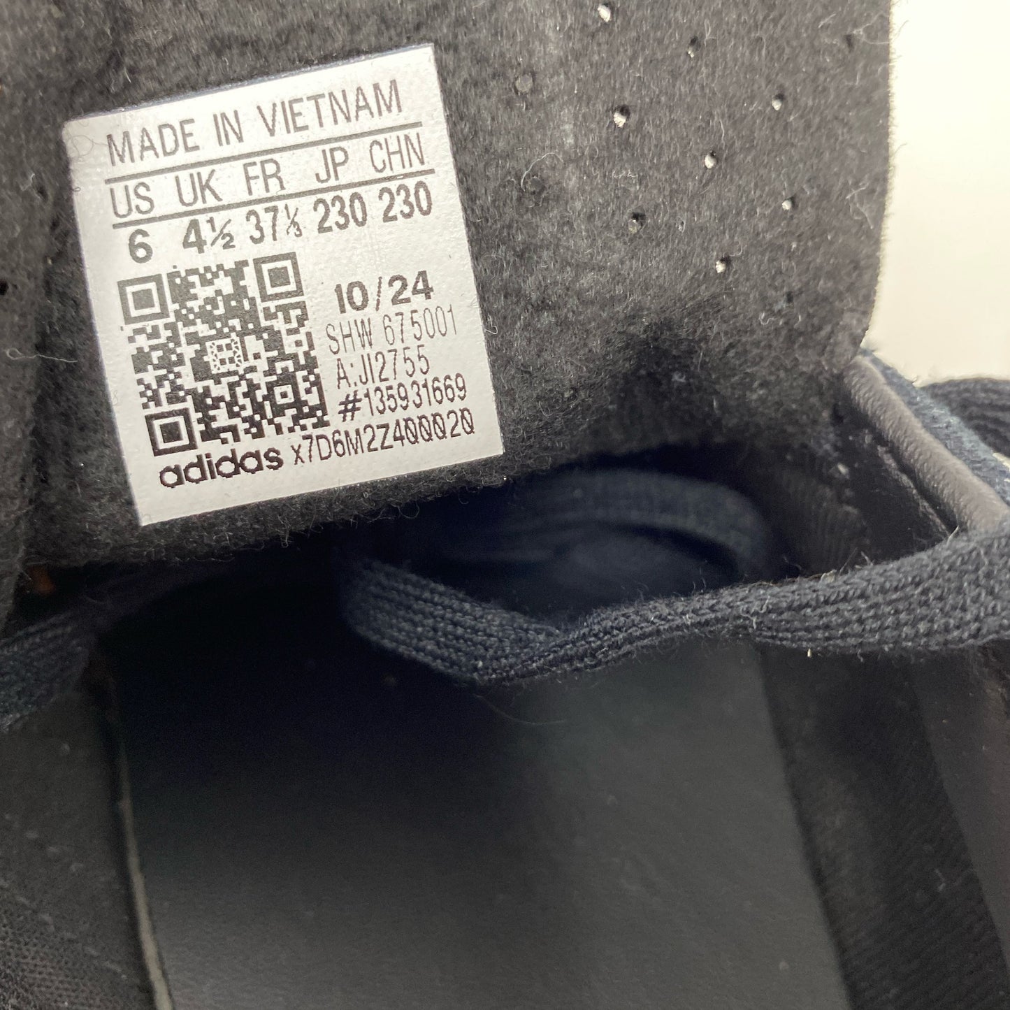 Serial #/Tag-UNT755490CCZ