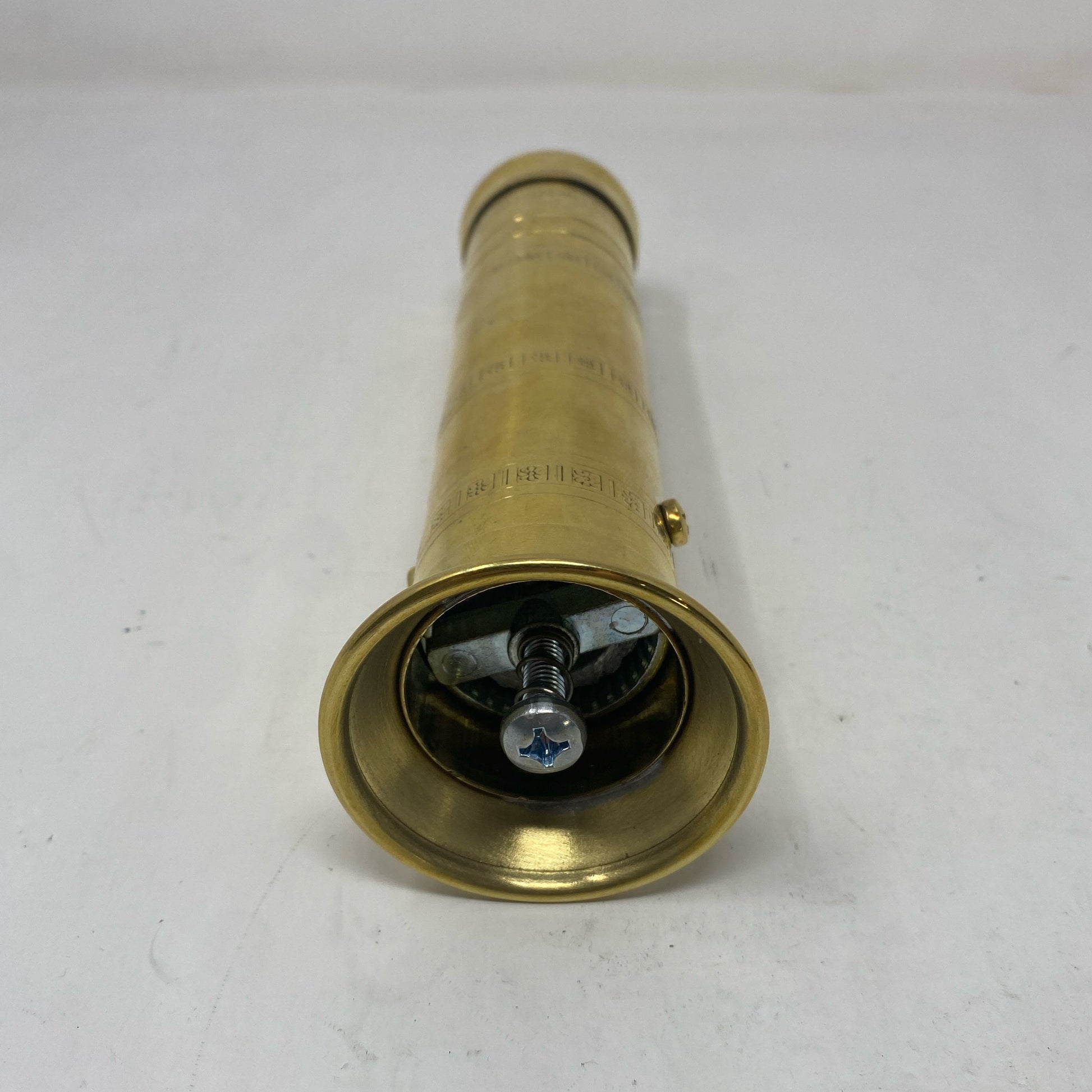 Bottom-UNT057370BHP
