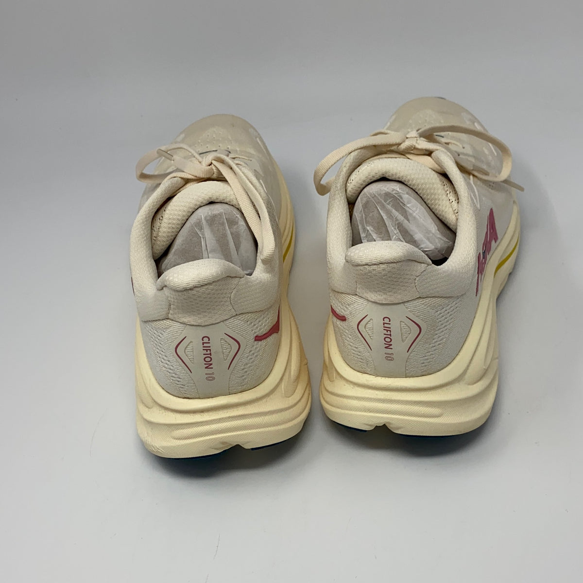 Right-UNT8699082OV