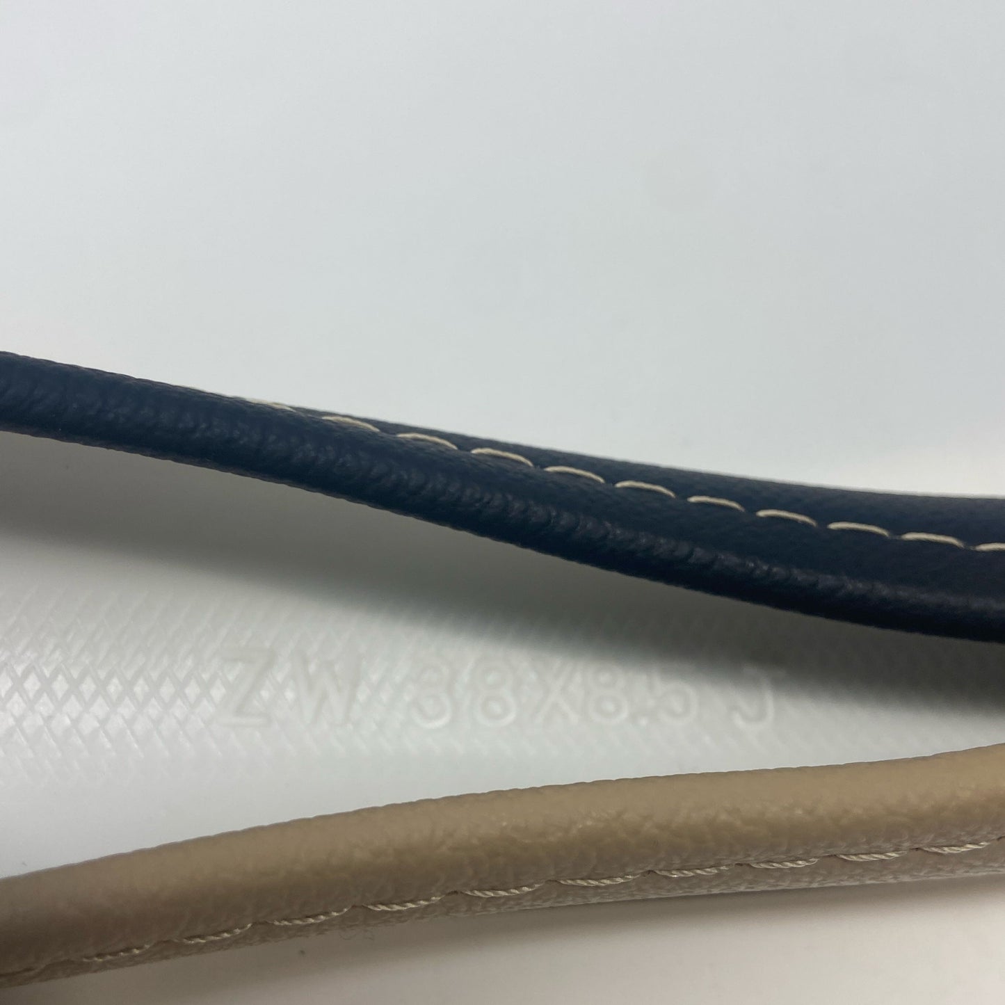 Serial #/Tag-LPNNE6DRDC4Z2