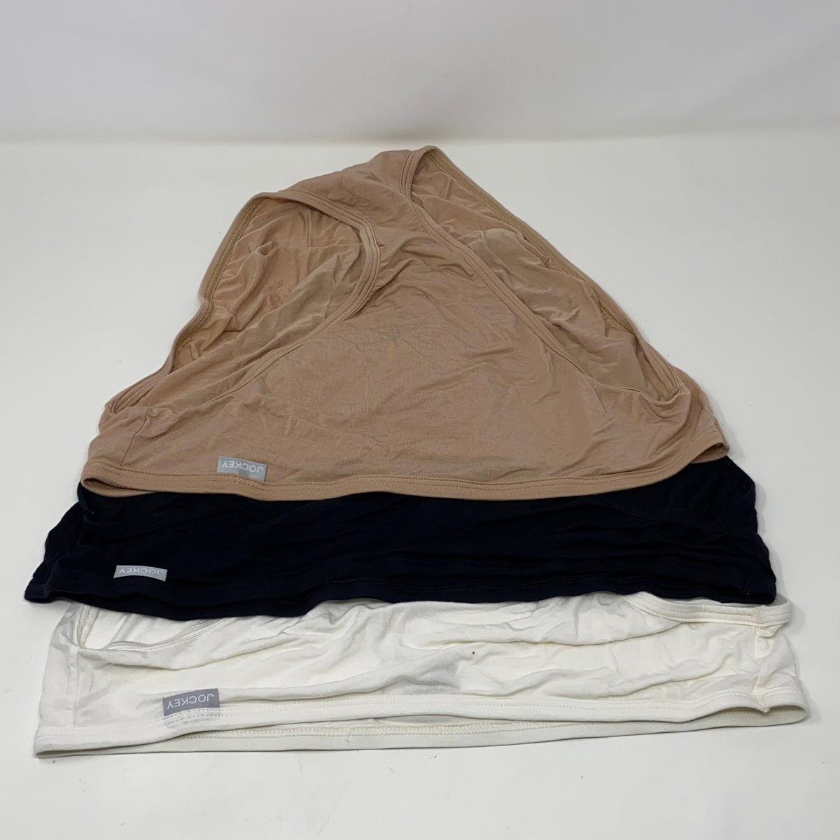 Back-LPNNG69F9VRQ2