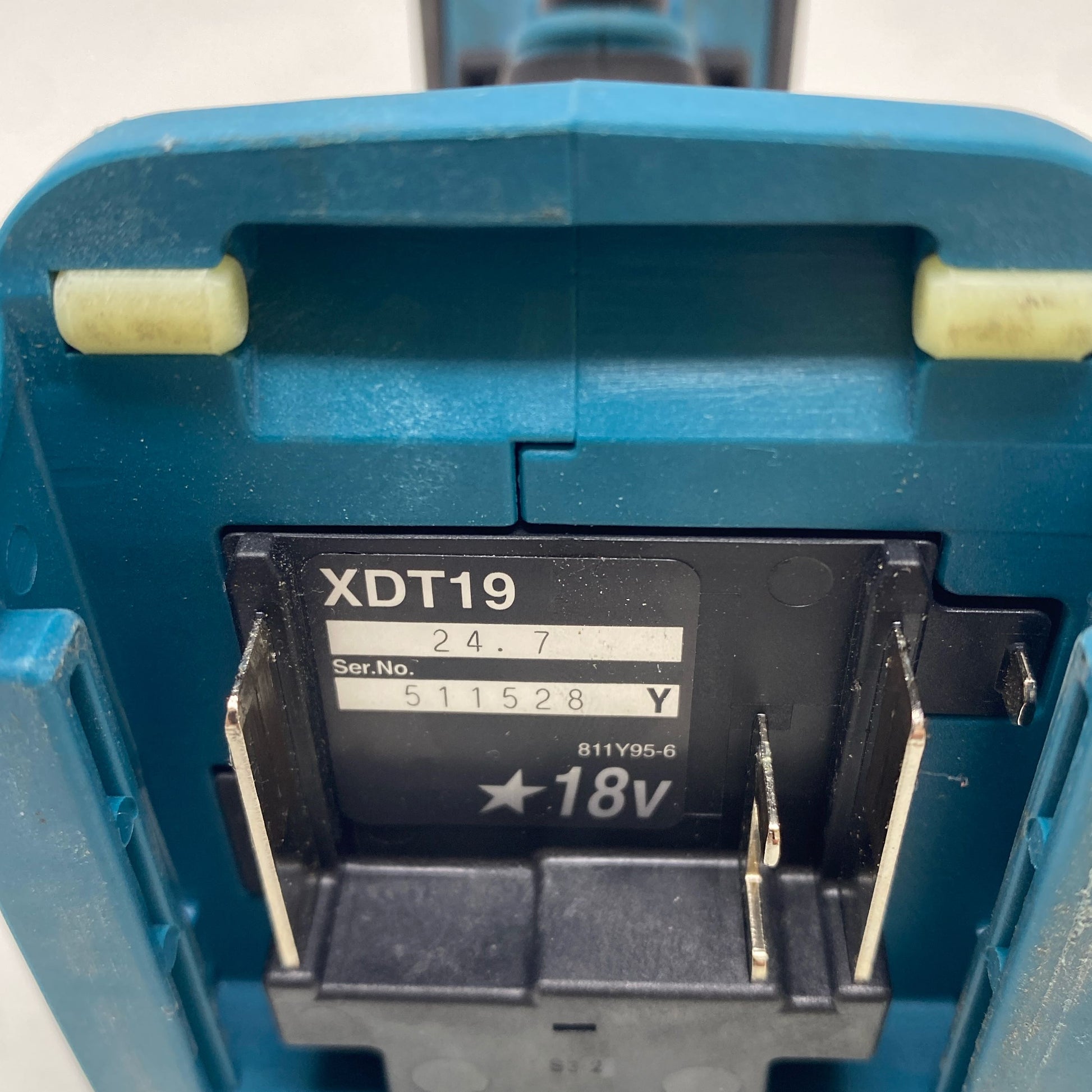 Serial #/Tag-LPNNE6SMFLQ9V