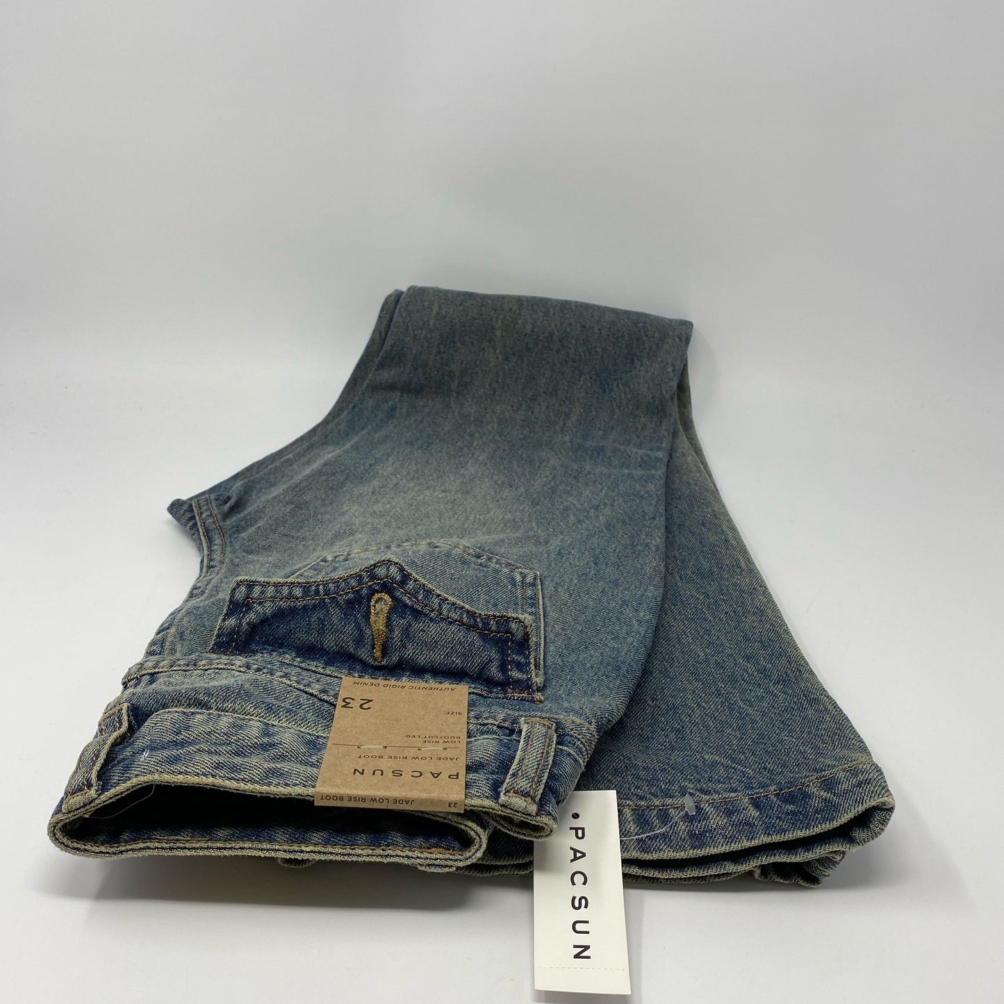 Back-UNT816794KT1