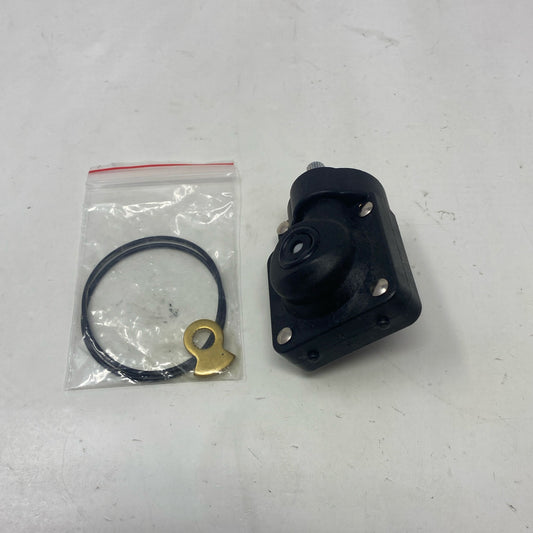 Front-UNT5599008PJ