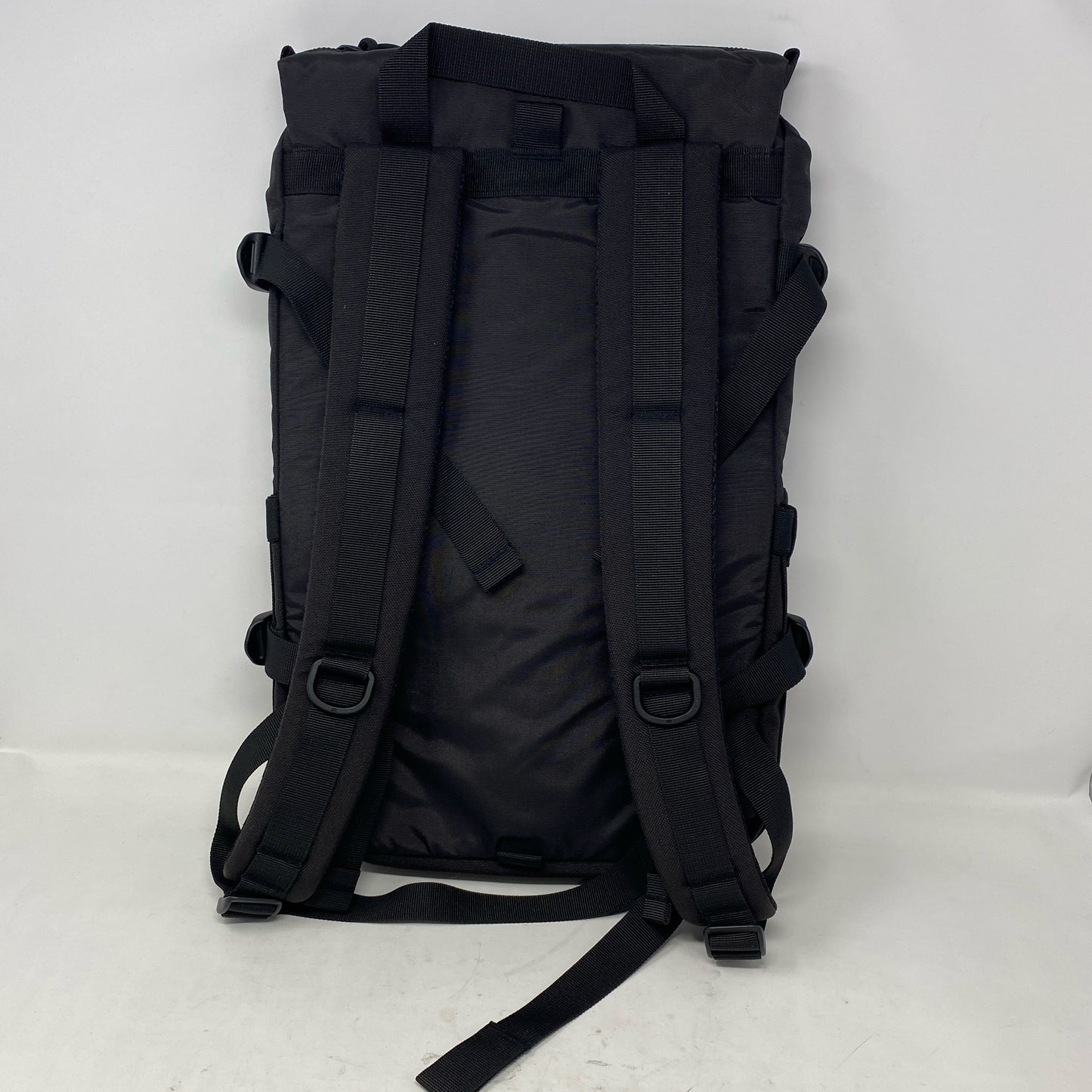 Back-UNT194022M3Q