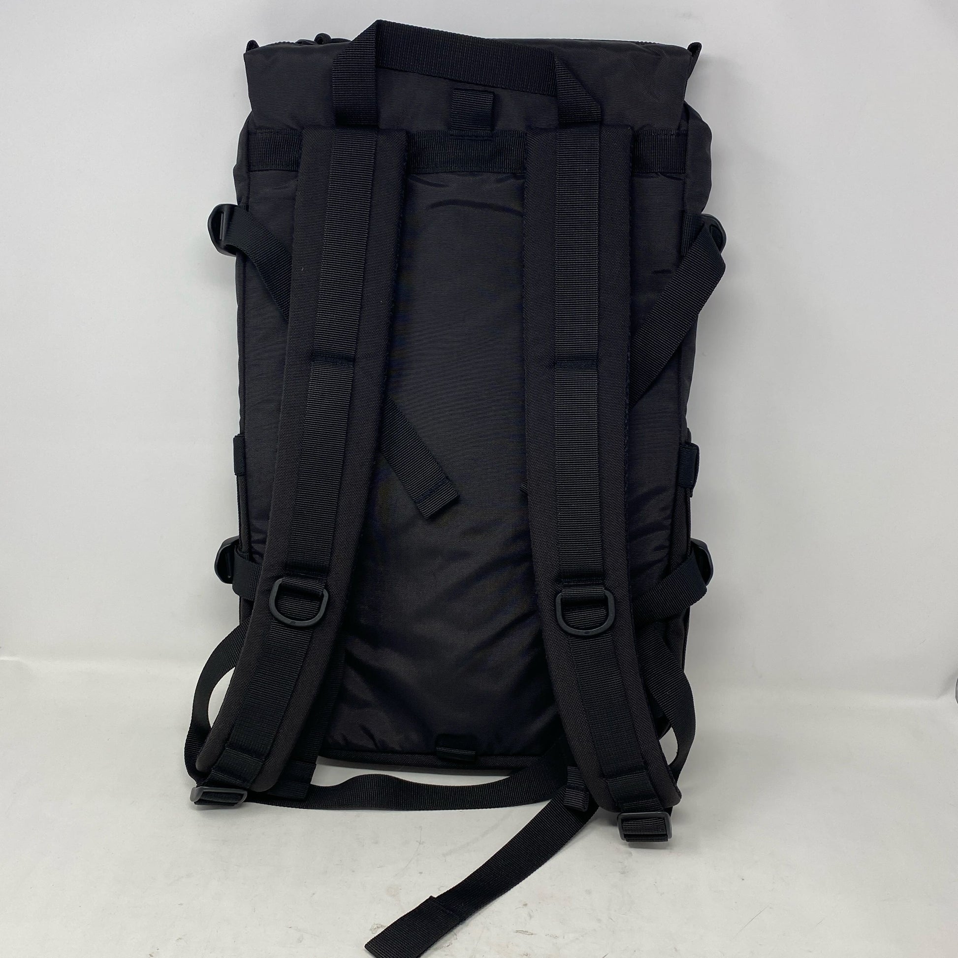 Back-UNT194022M3Q