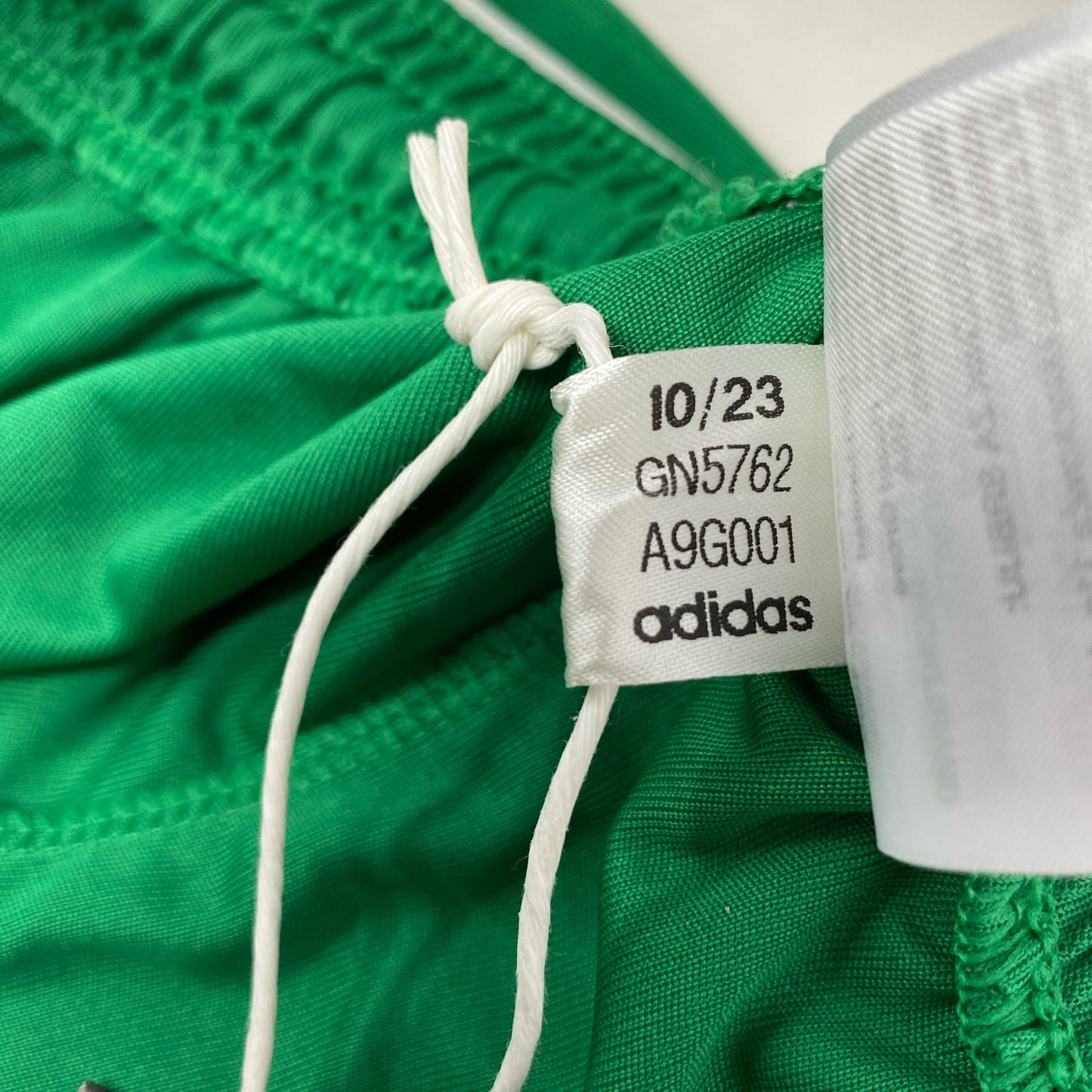 Serial #/Tag-UNT2175617Z2P