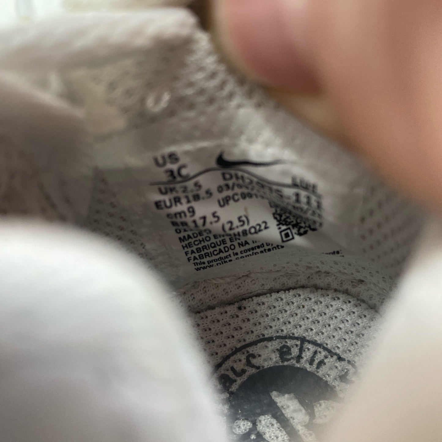 Serial #/Tag-UNT83646402V