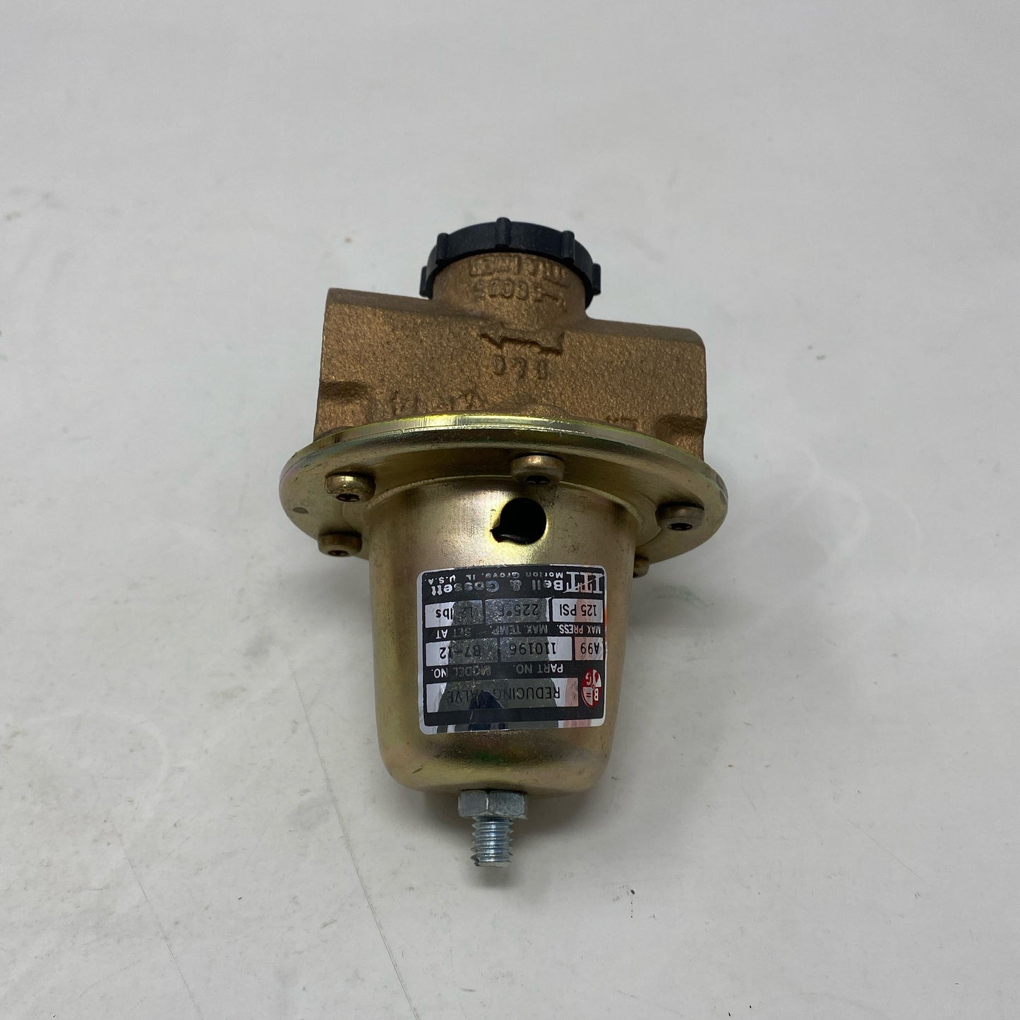 Front-UNT36132072A