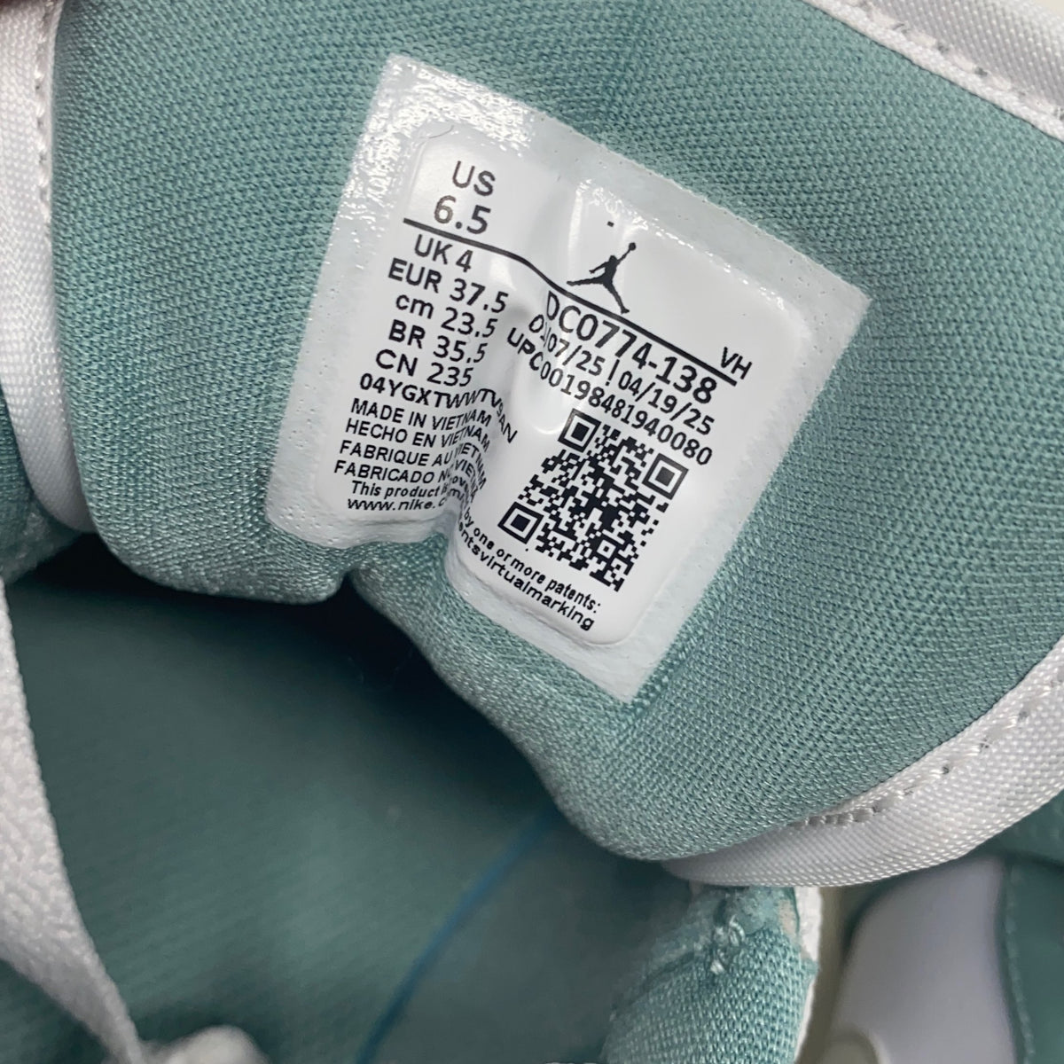 Serial #/Tag-LPNRRJJ6997021