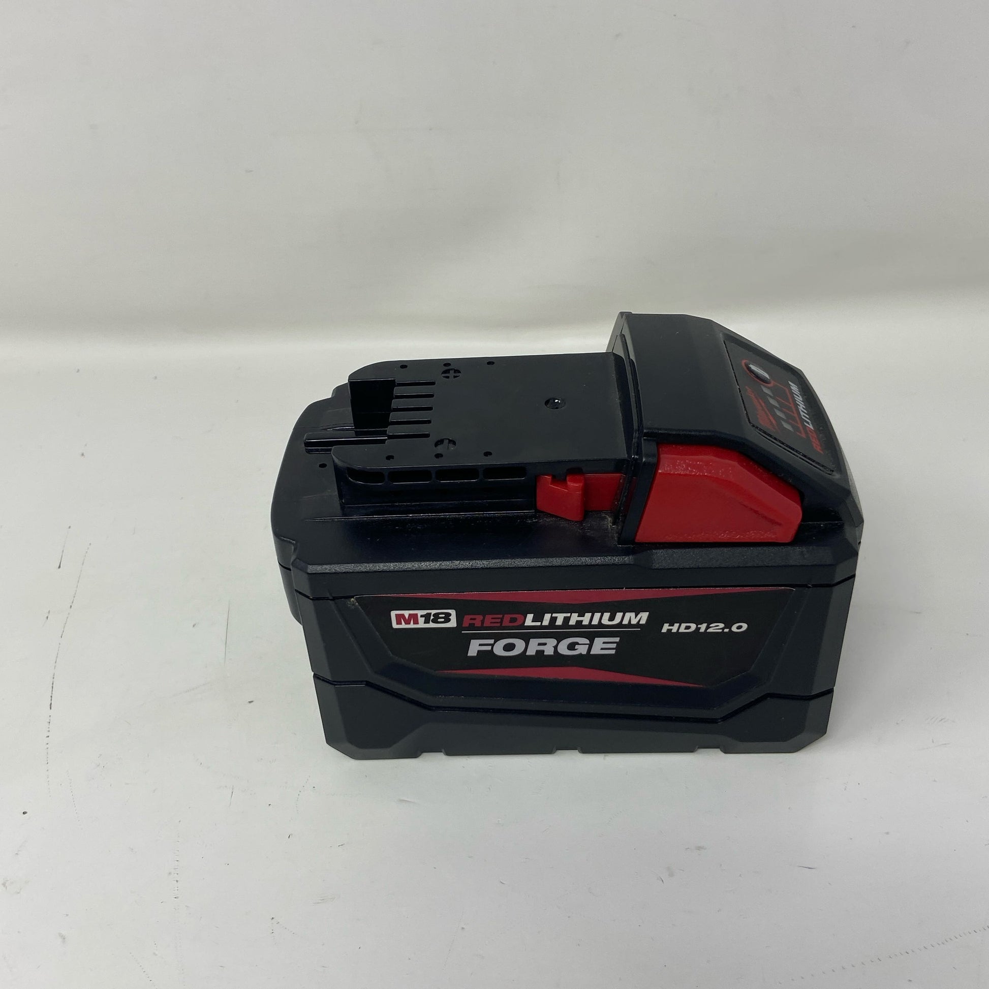 Back-UNT749907QUQ