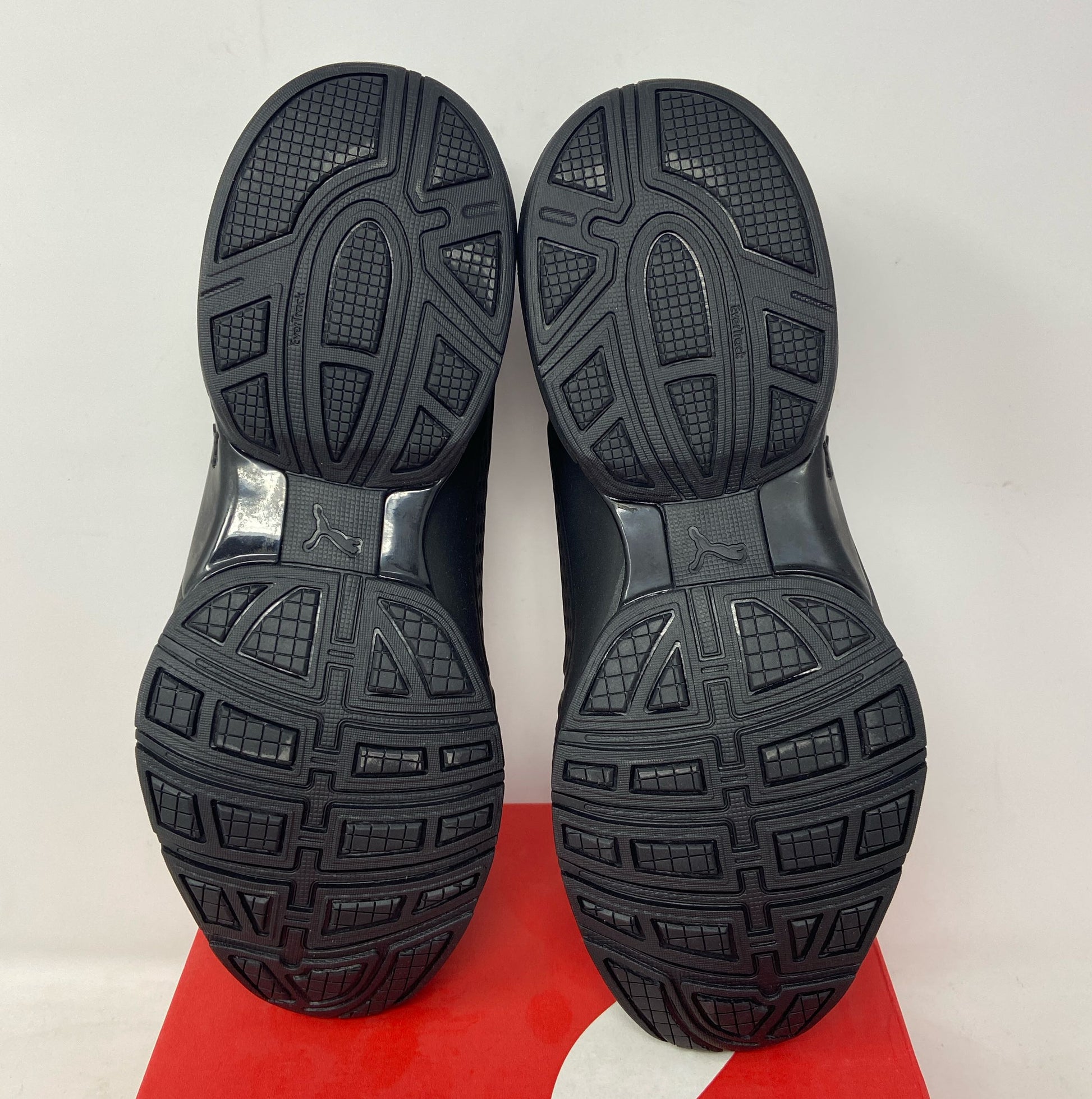 Bottom-UNT24168369UT