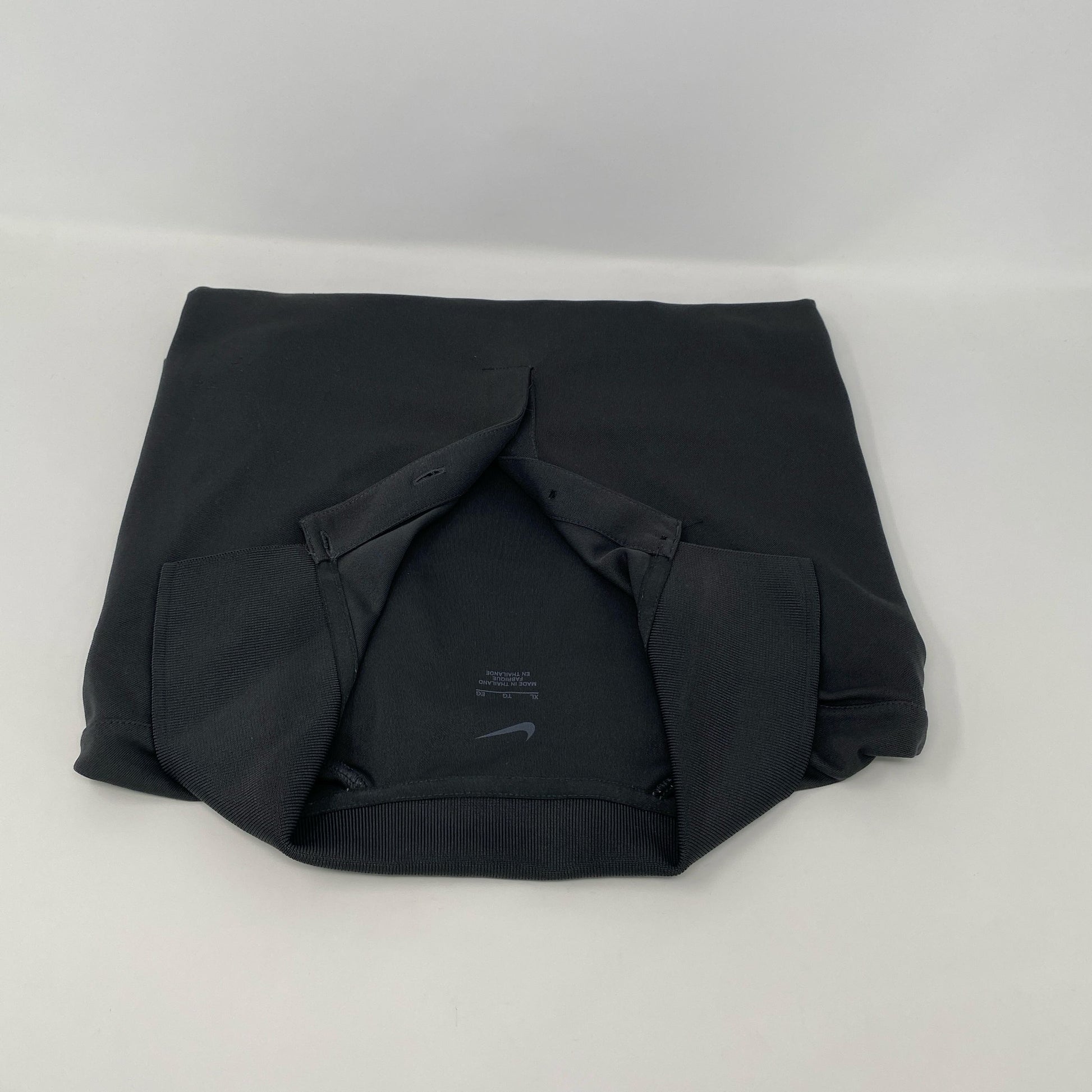 Back-LPNPMFQ3908944