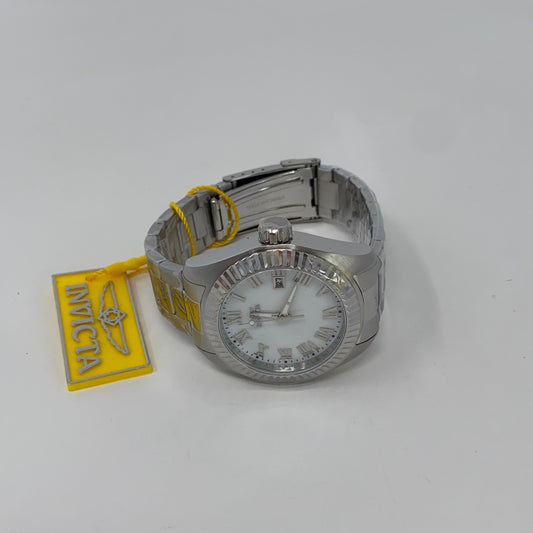 Front-LPNNB697Q91R9