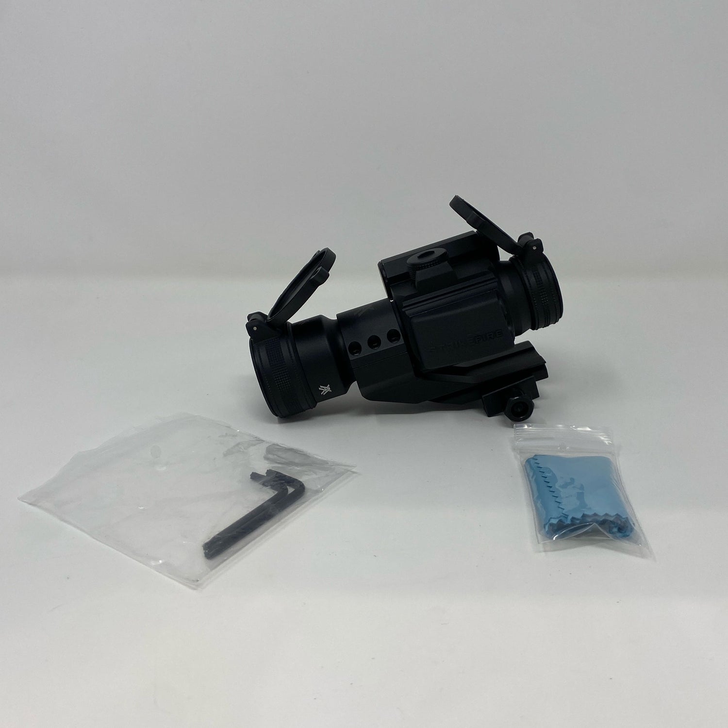 Front-LPNO560287518