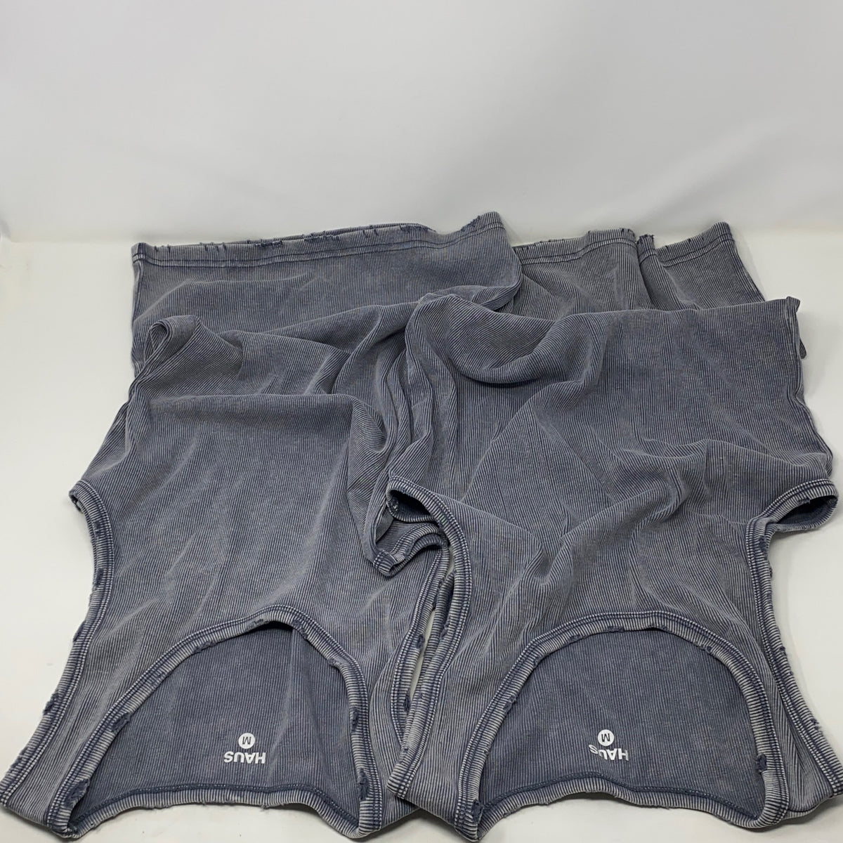 Back-UNT004677SZR