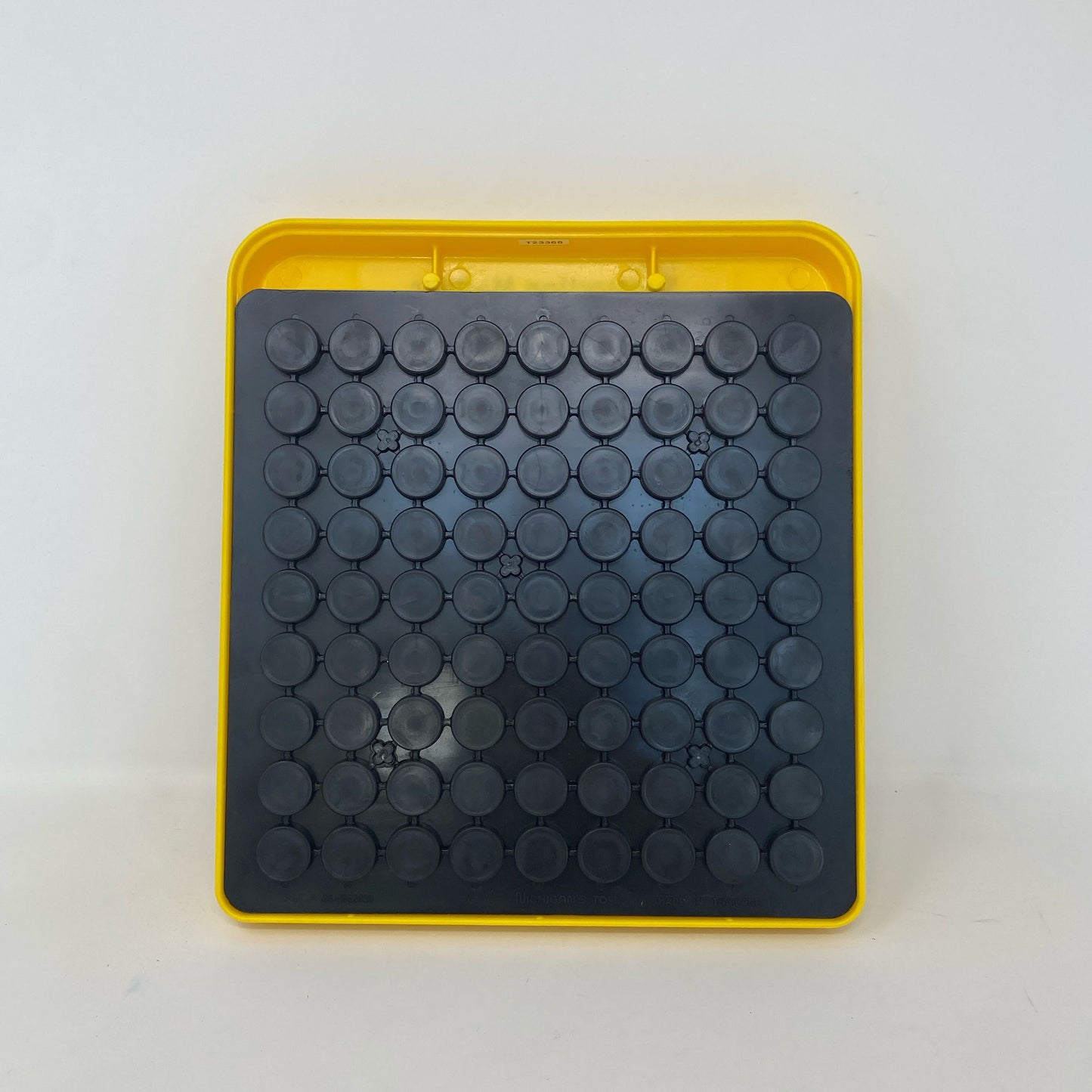 Back-UNT828410SYQ