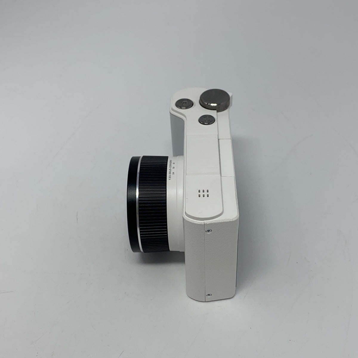 Right-UNT995761VBY