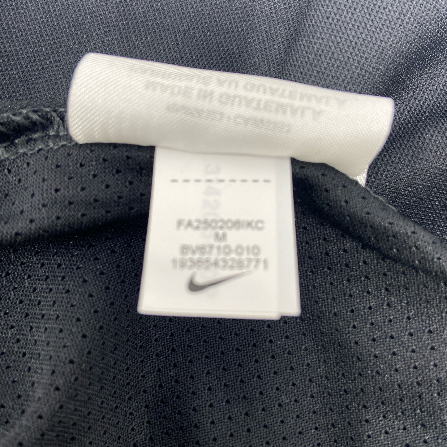 Serial #/Tag-UNT063302UES