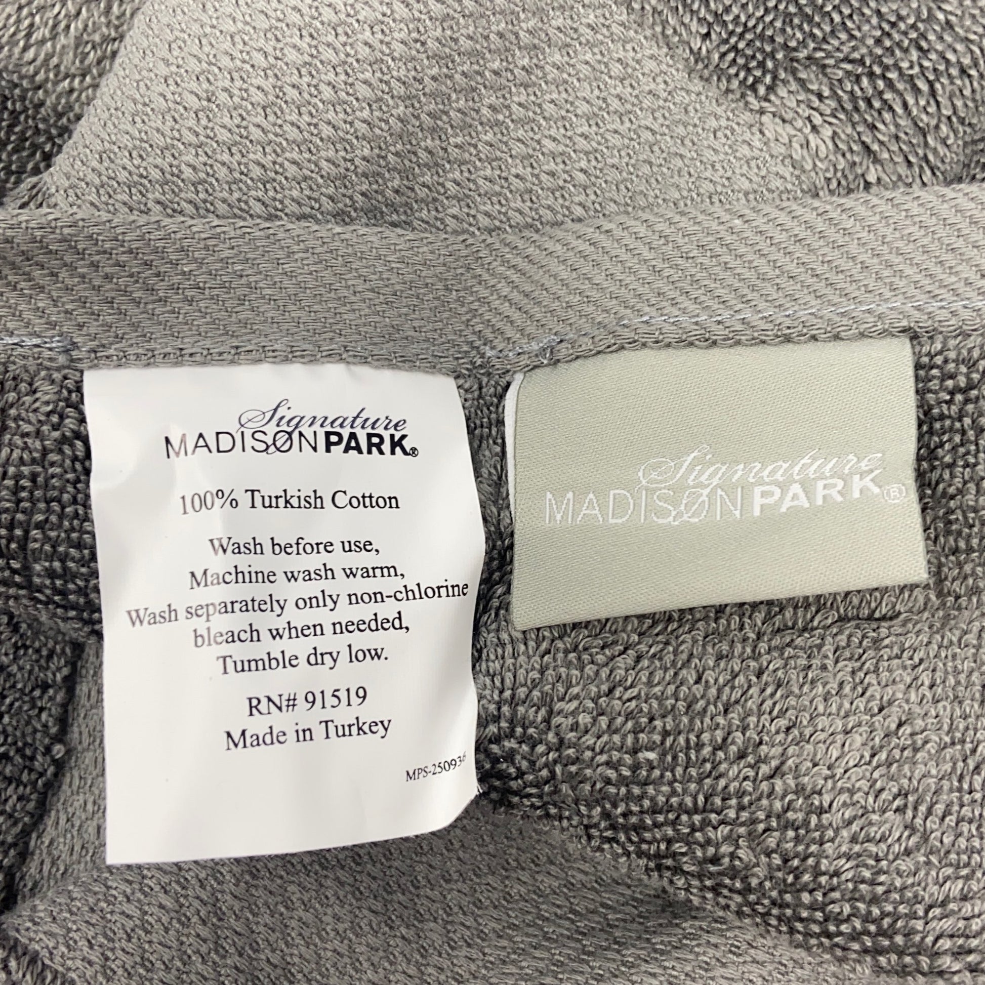 Serial #/Tag-UNT465745JR4