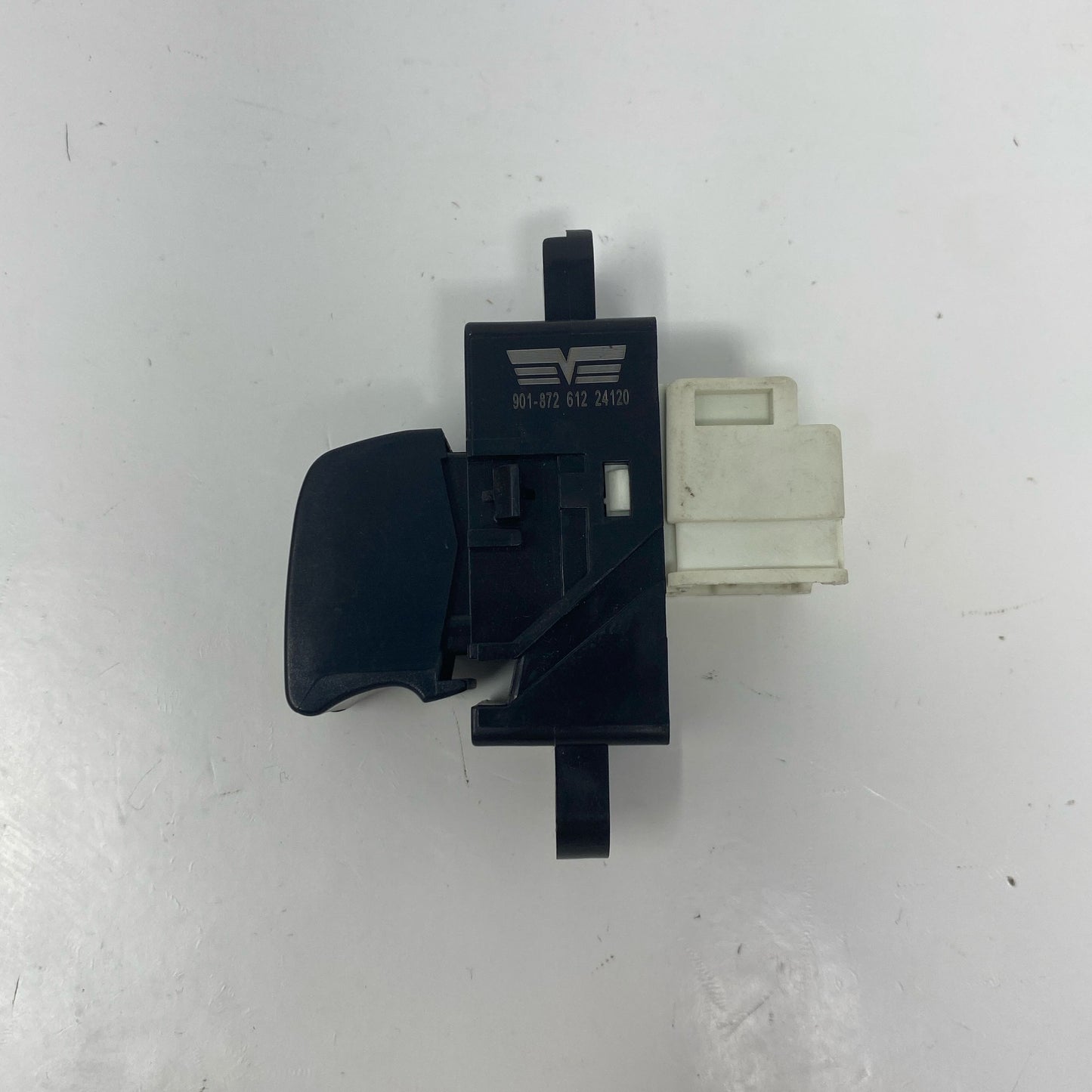 Front-UNT0624965FS