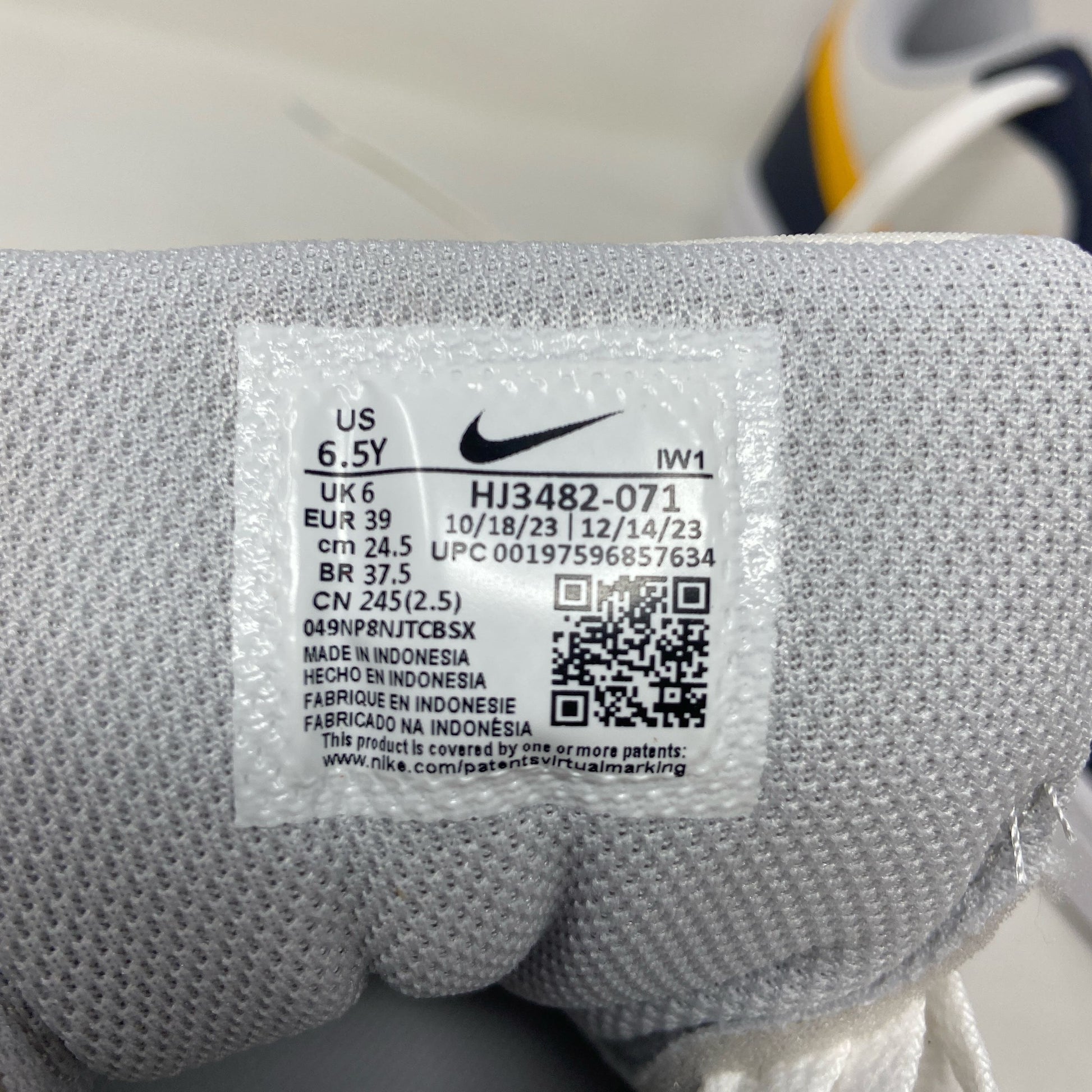 Serial #/Tag-UNT924966VE0