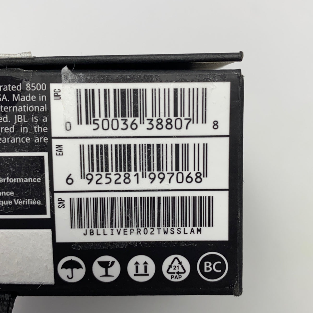 Serial #/Tag-UNT264738Y7I