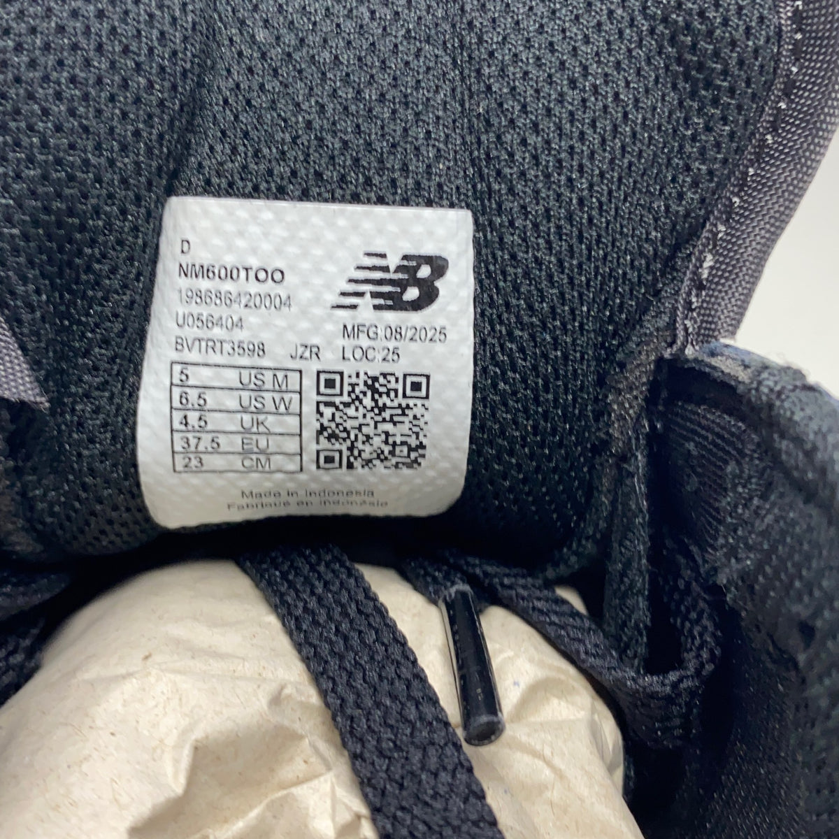 Serial #/Tag-UNT2660811JQ